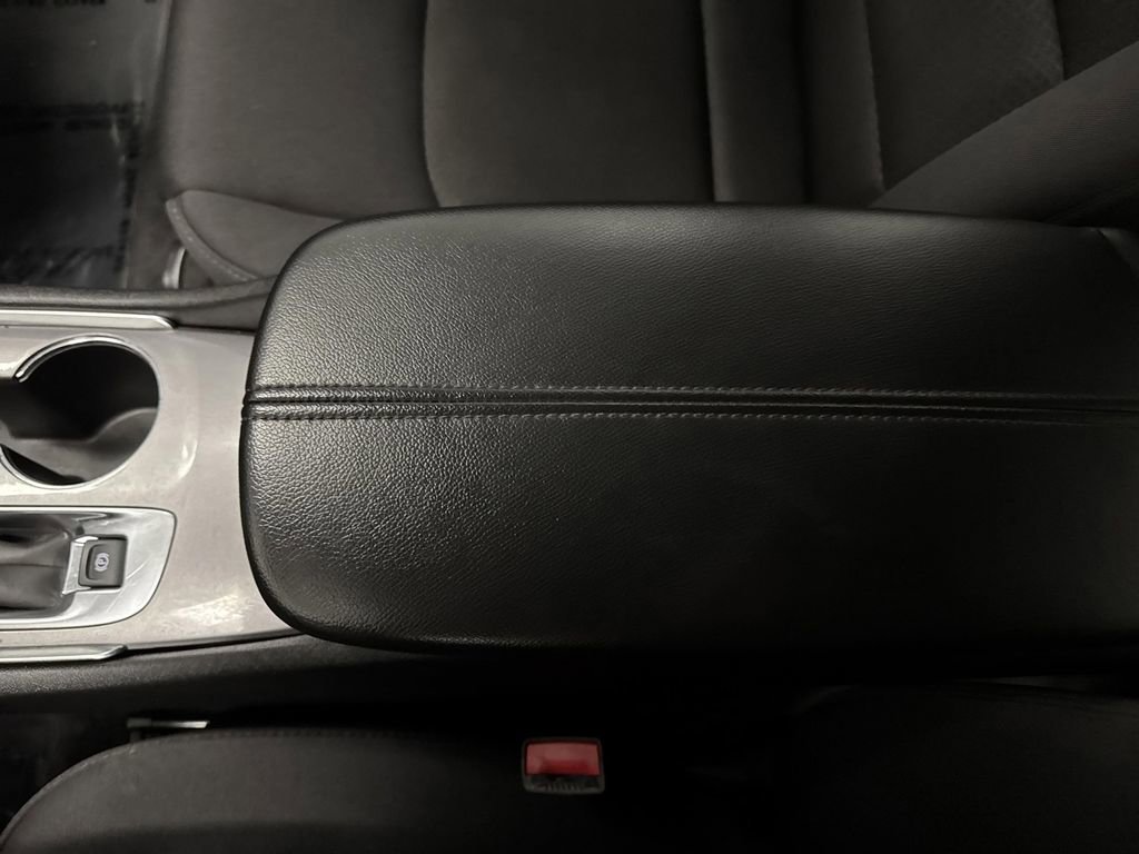 Used 2024 Chevrolet Malibu LT image 19