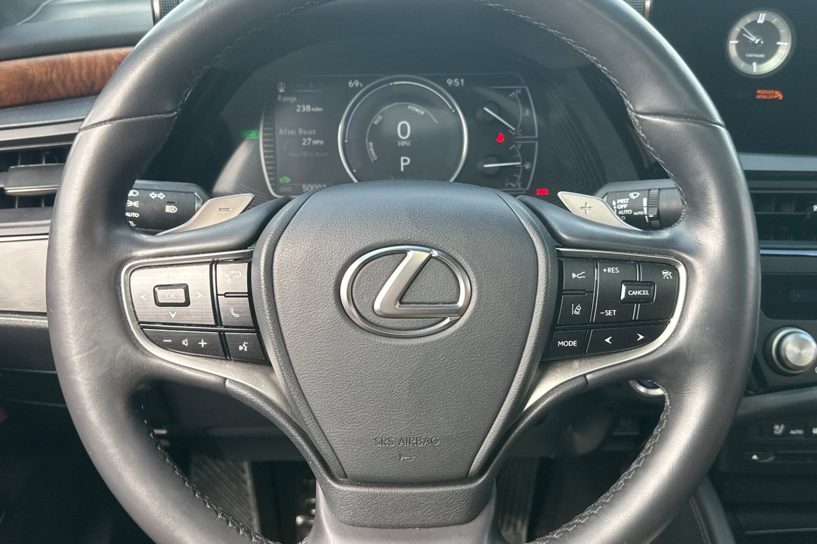 Used 2022 Lexus ES 300h w/ Premium Package FWD image 26
