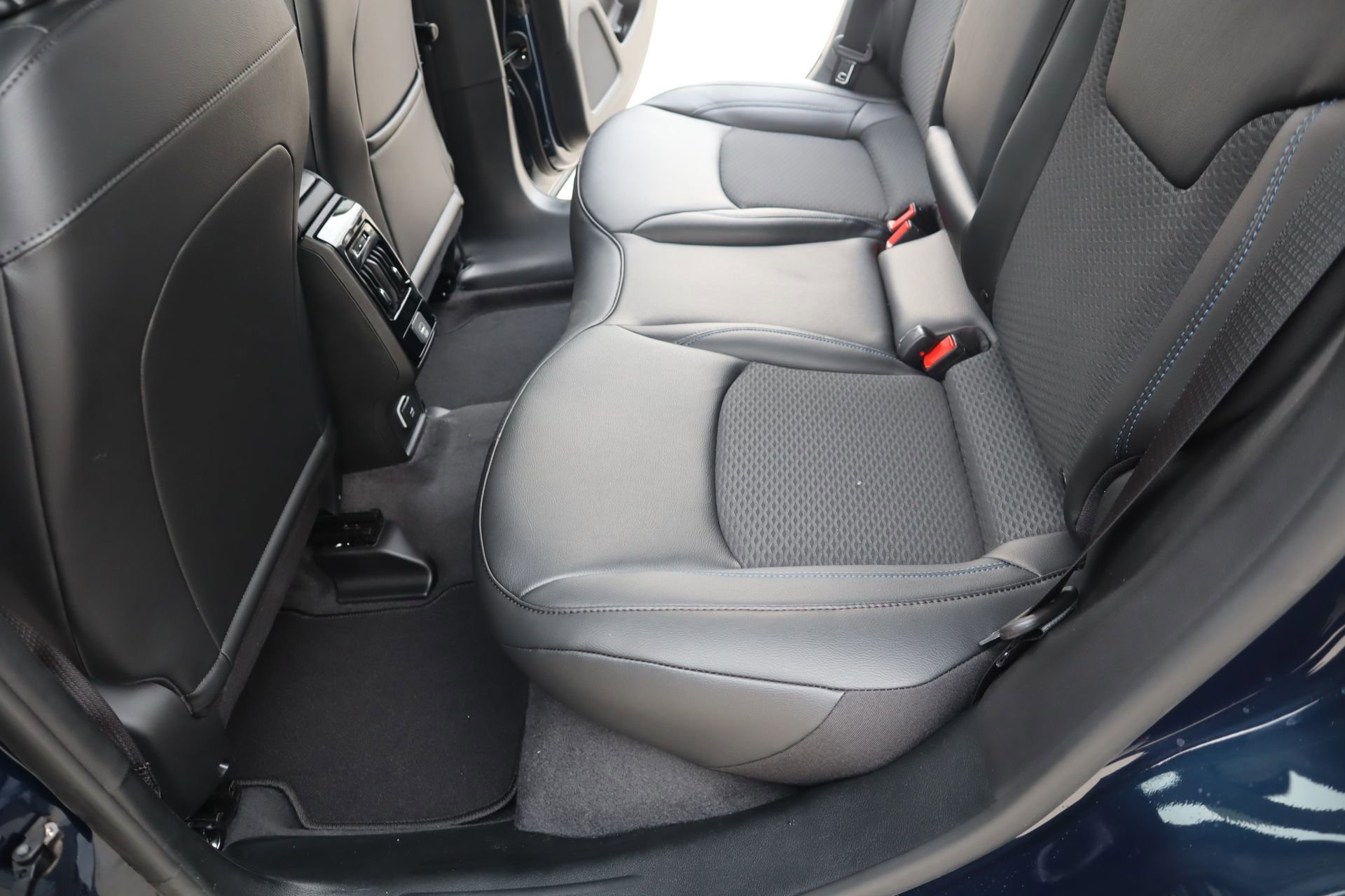 New 2026 Jeep Compass Latitude image 12