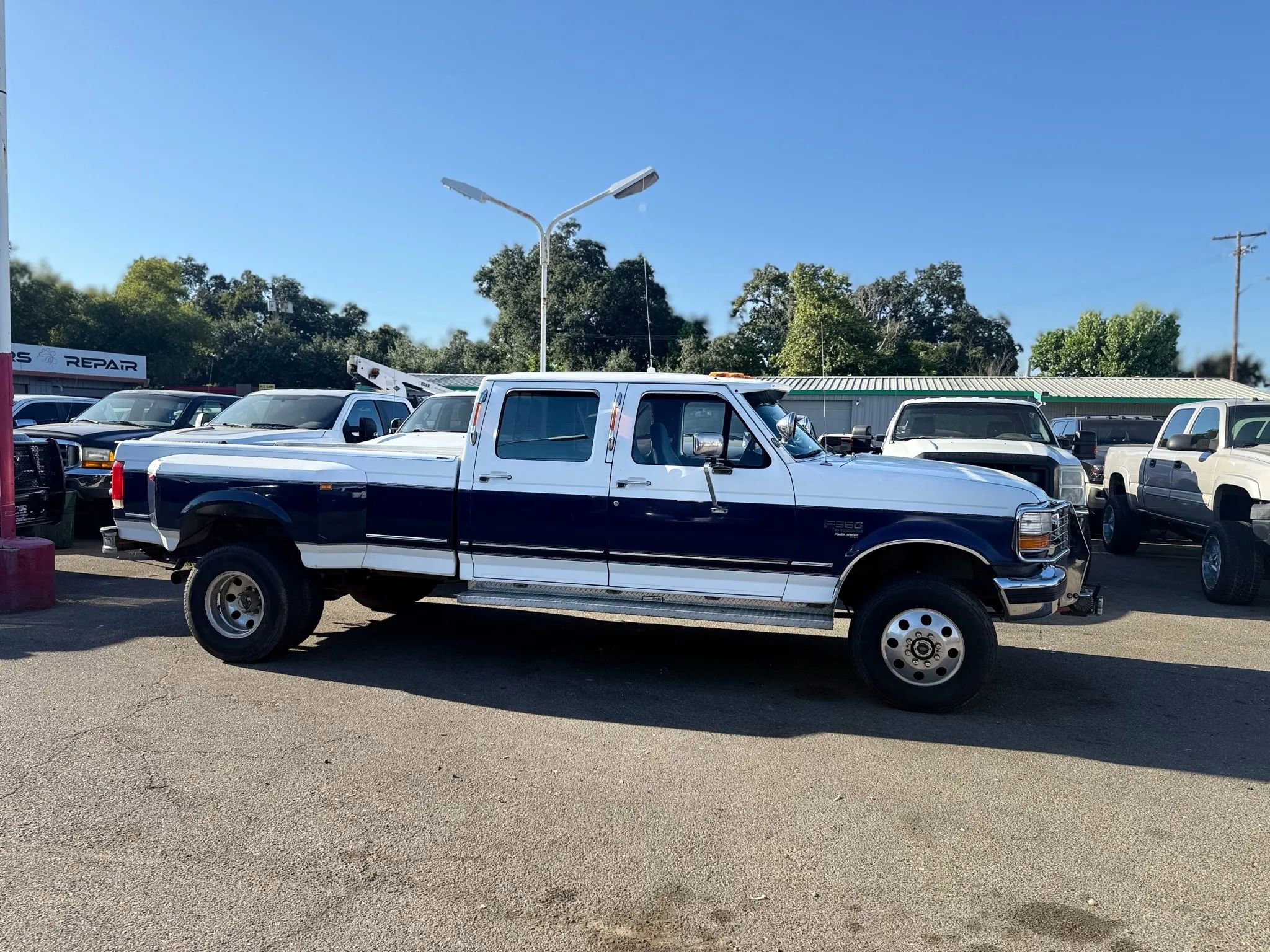 Used 1995 Ford F350 4x4 Crew Cab image 2