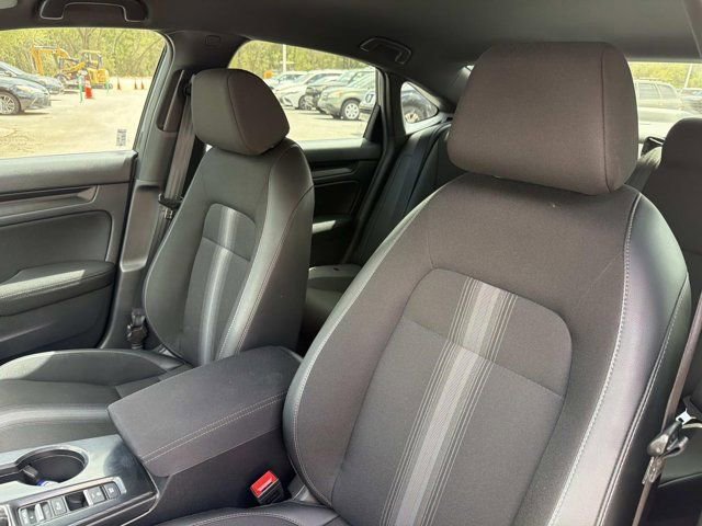Used 2025 Honda Civic Sport image 9