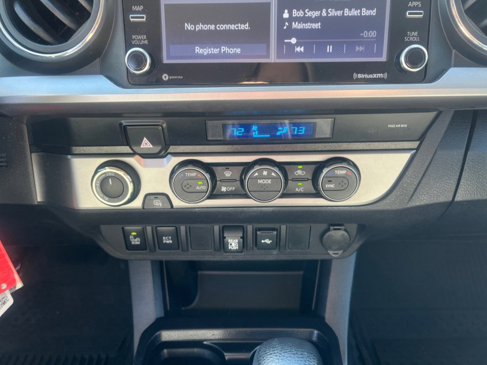 Certified 2022 Toyota Tacoma SR5 w/ Technology Package AWD/4WD image 20