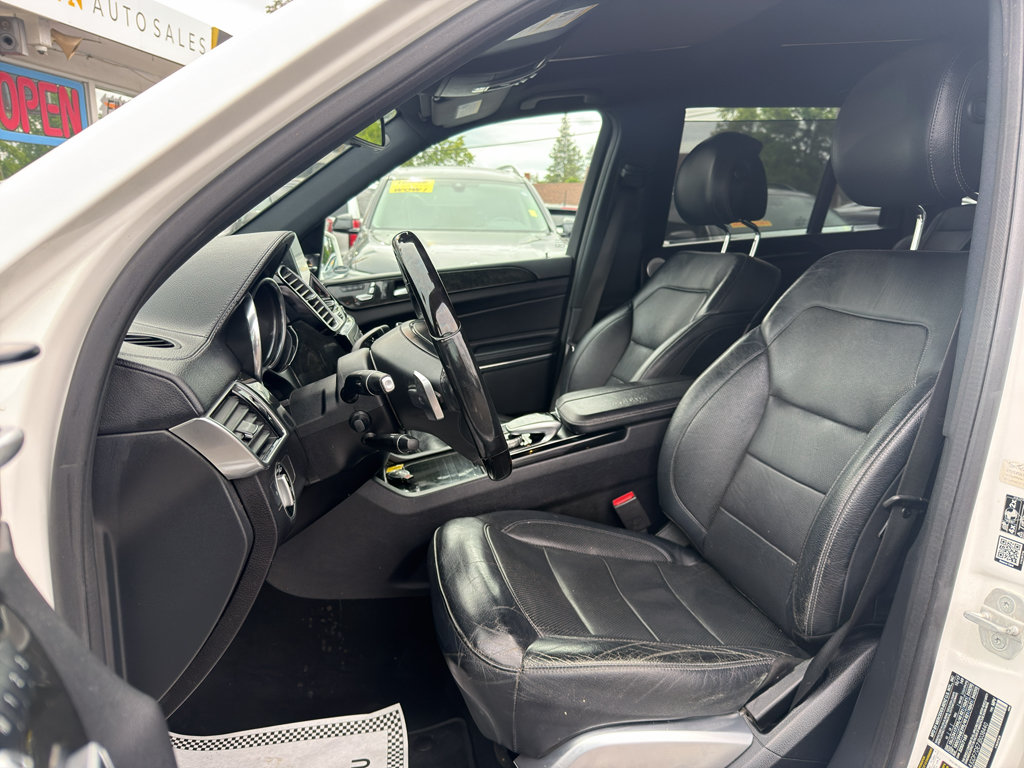 Used 2018 Mercedes-Benz GLS 550 4MATIC image 14