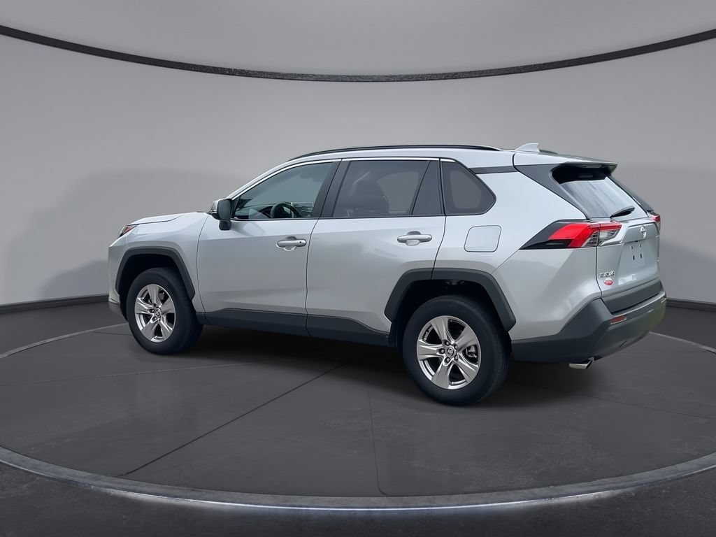 Used 2023 Toyota RAV4 XLE w/ Convenience Package FWD image 6