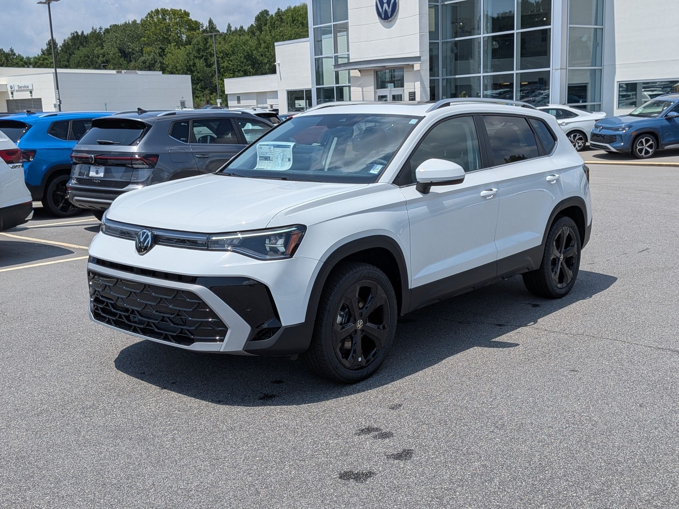 New 2026 Volkswagen Taos SEL AWD/4WD image 7