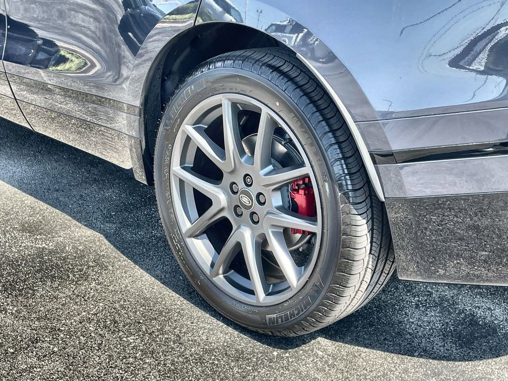 Certified 2025 Land Rover Range Rover Velar Dynamic HSE image 11