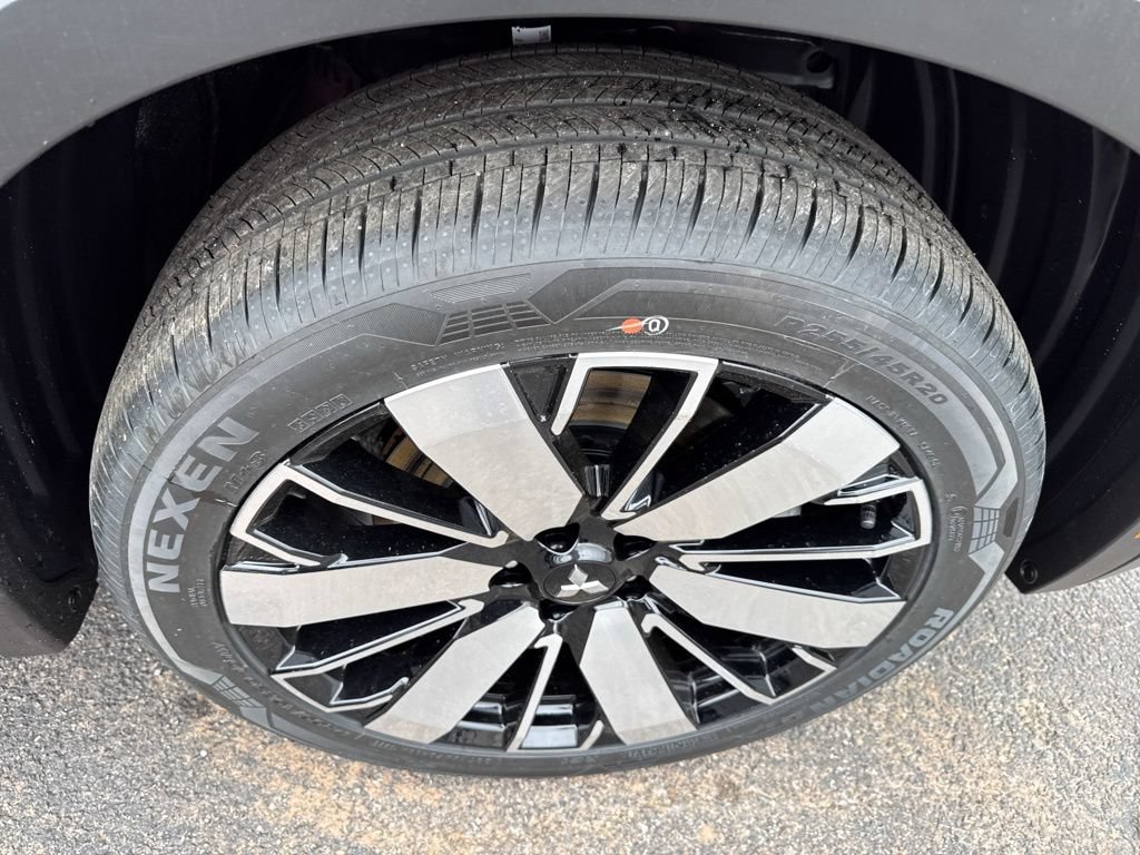 New 2026 Mitsubishi Outlander SE FWD image 43