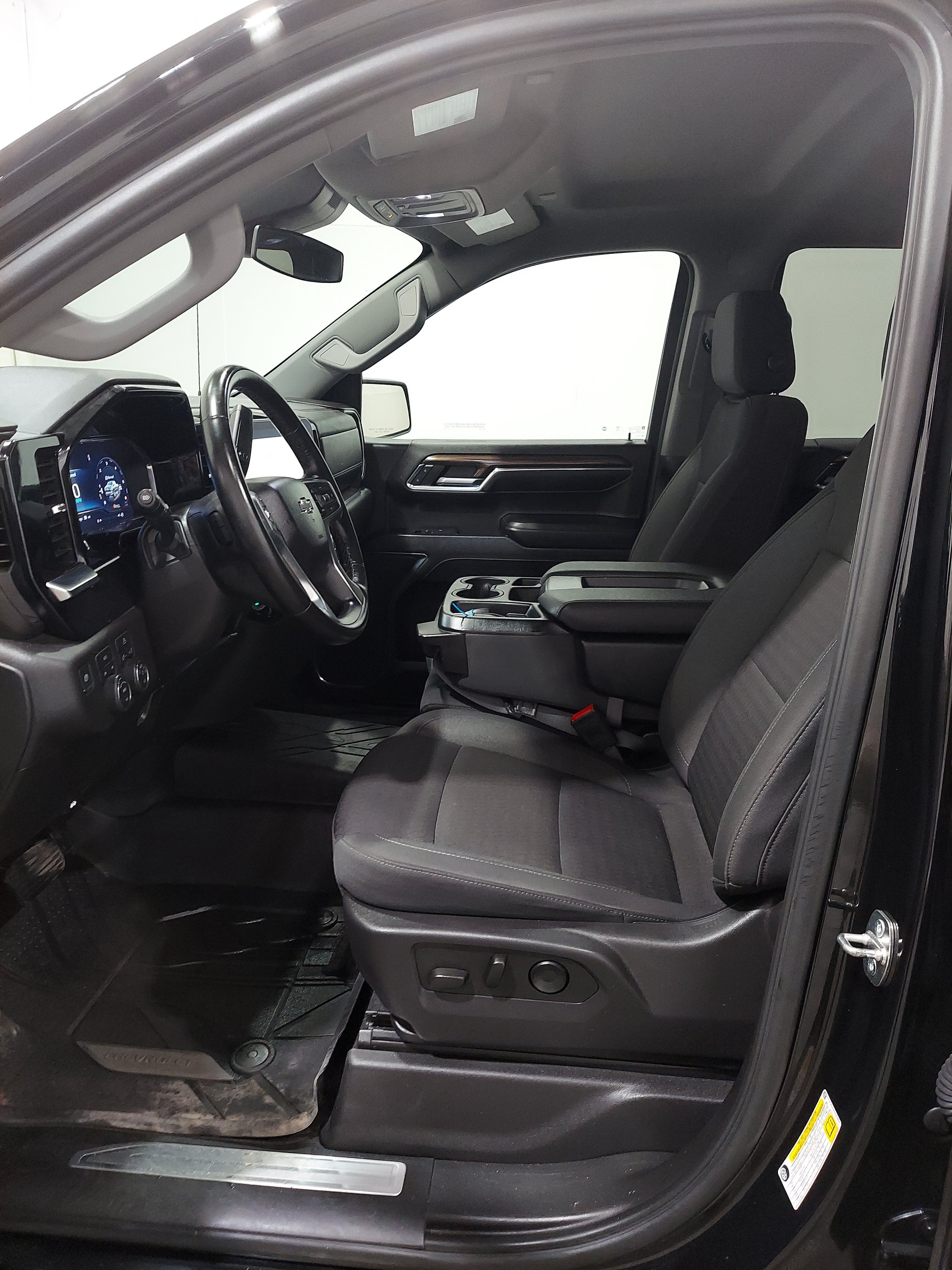 Used 2024 Chevrolet Silverado 1500 RST w/ Protection Package AWD/4WD image 13