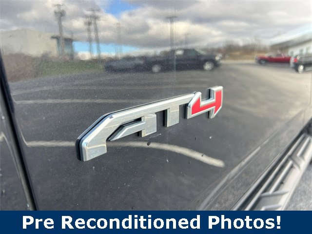Used 2023 GMC Yukon AT4 image 33
