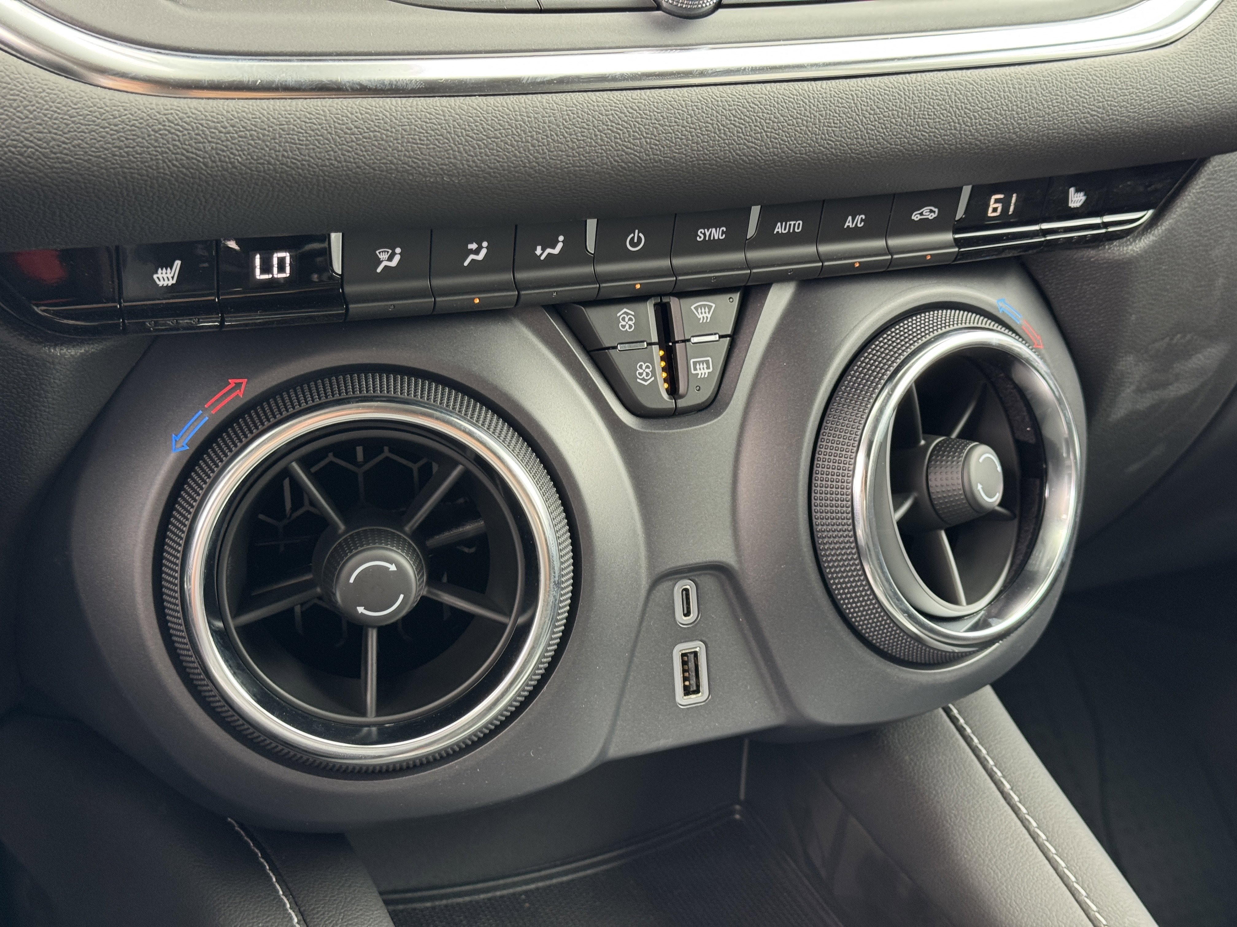 New 2025 Chevrolet Blazer LT w/ Midnight/Sport Edition image 22