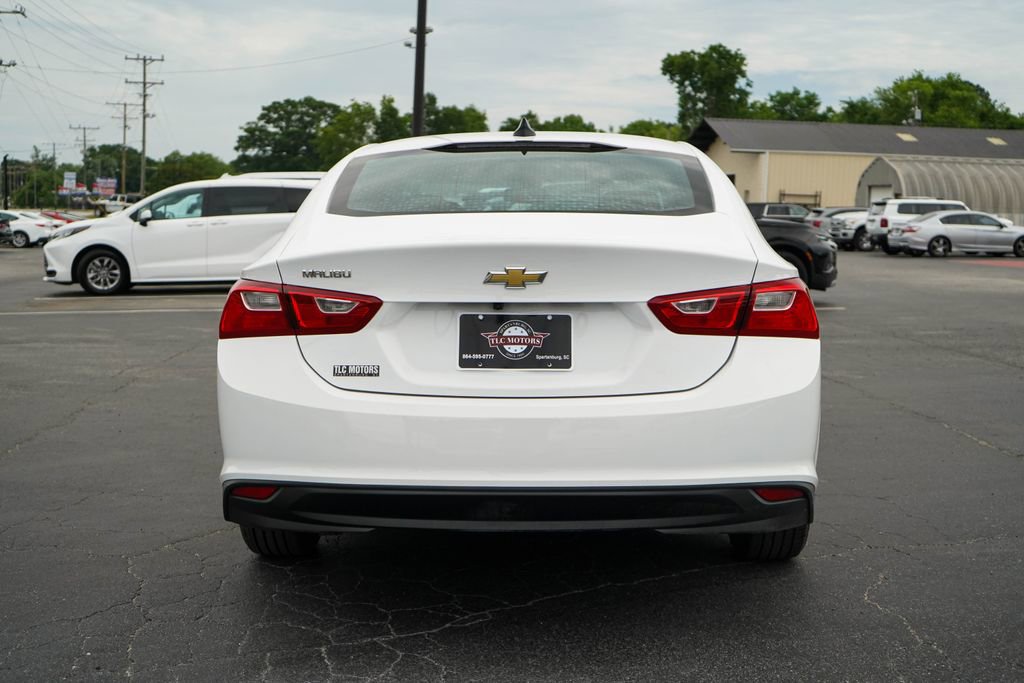 Used 2022 Chevrolet Malibu LS FWD image 18