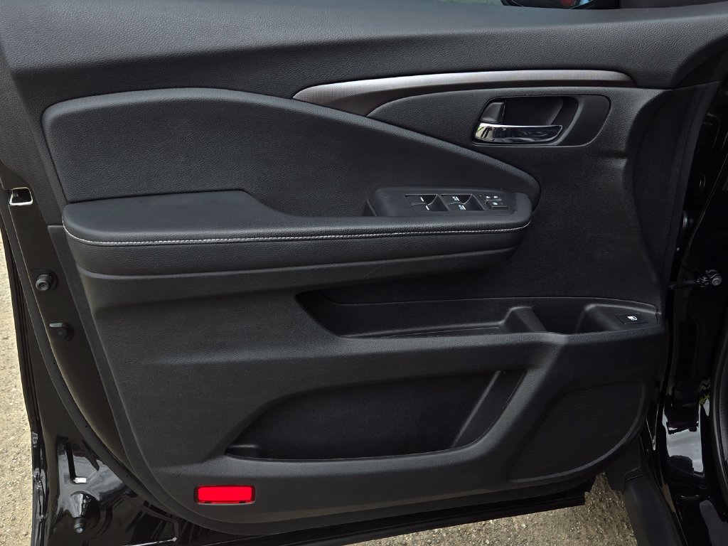 Used 2021 Honda Ridgeline Sport image 11