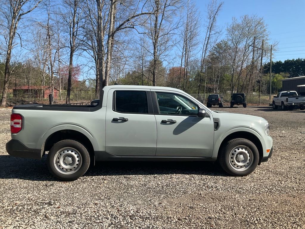 Used 2023 Ford Maverick XL image 4