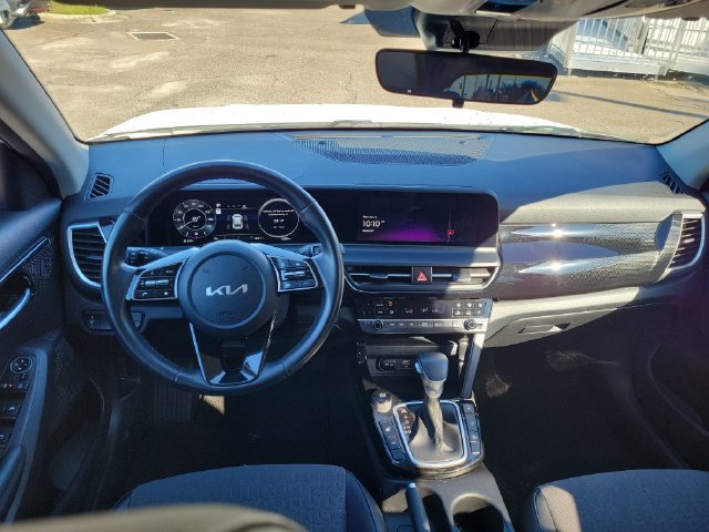 Used 2024 Kia Seltos X-Line AWD/4WD image 12