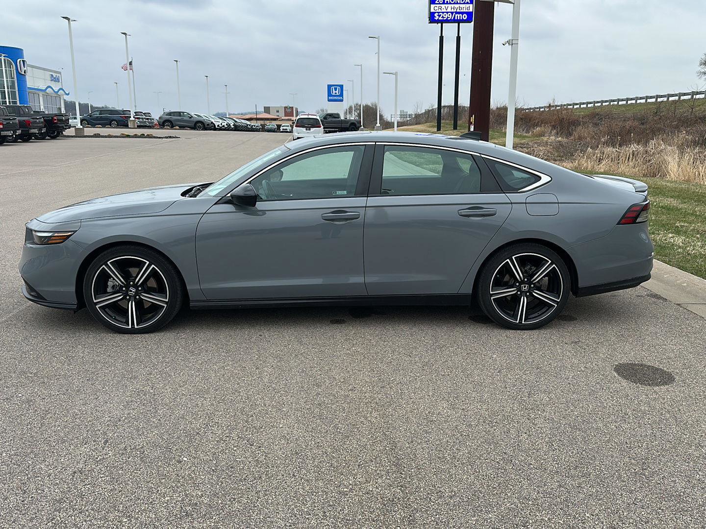 Used 2023 Honda Accord Sport image 6