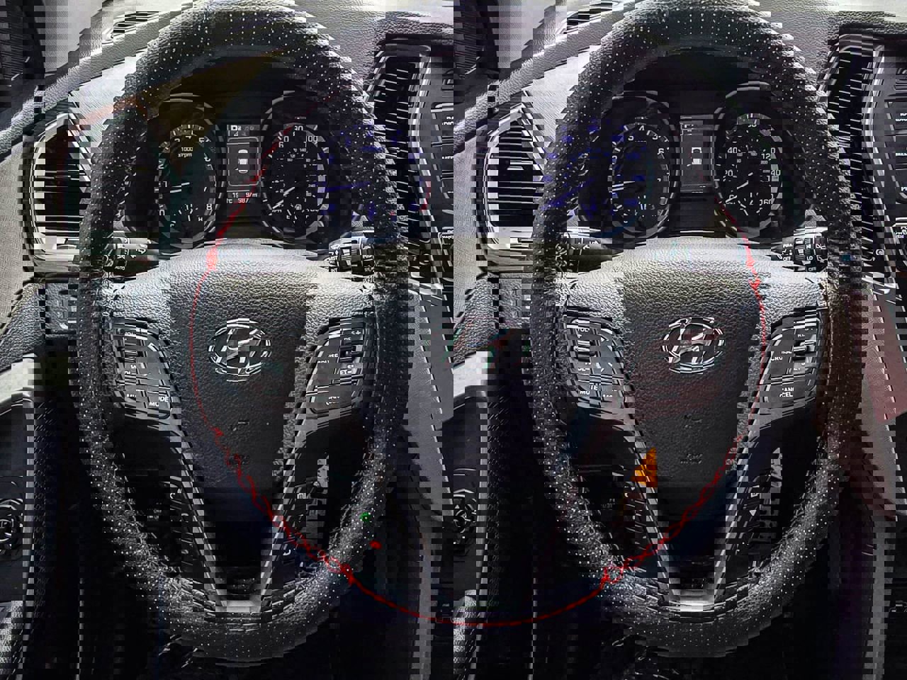 Used 2018 Hyundai Santa Fe Sport image 25