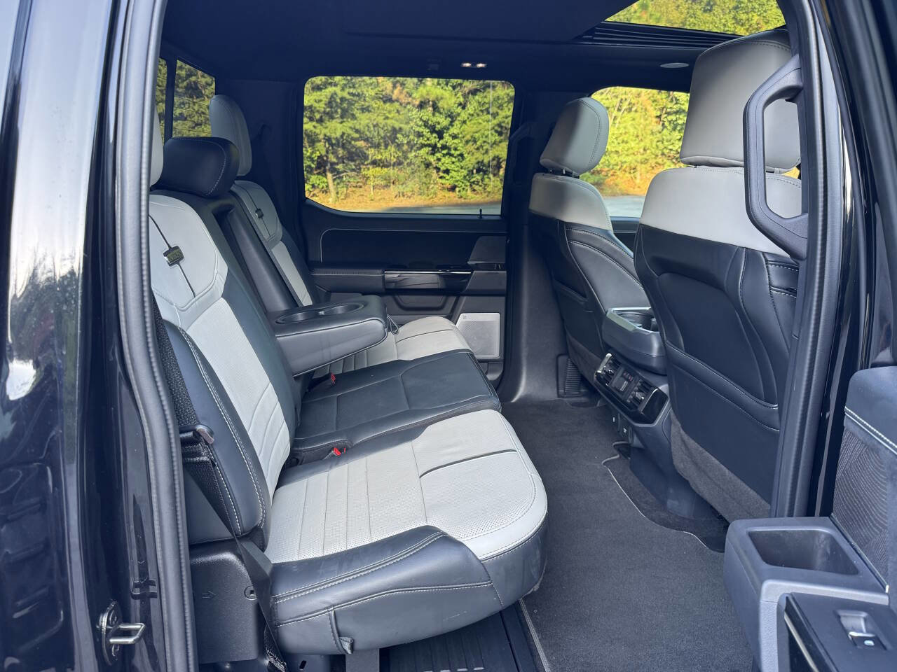 Used 2023 Ford F150 Lightning Platinum image 15