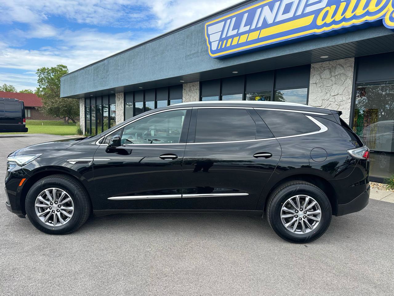 Used 2022 Buick Enclave Premium FWD image 4