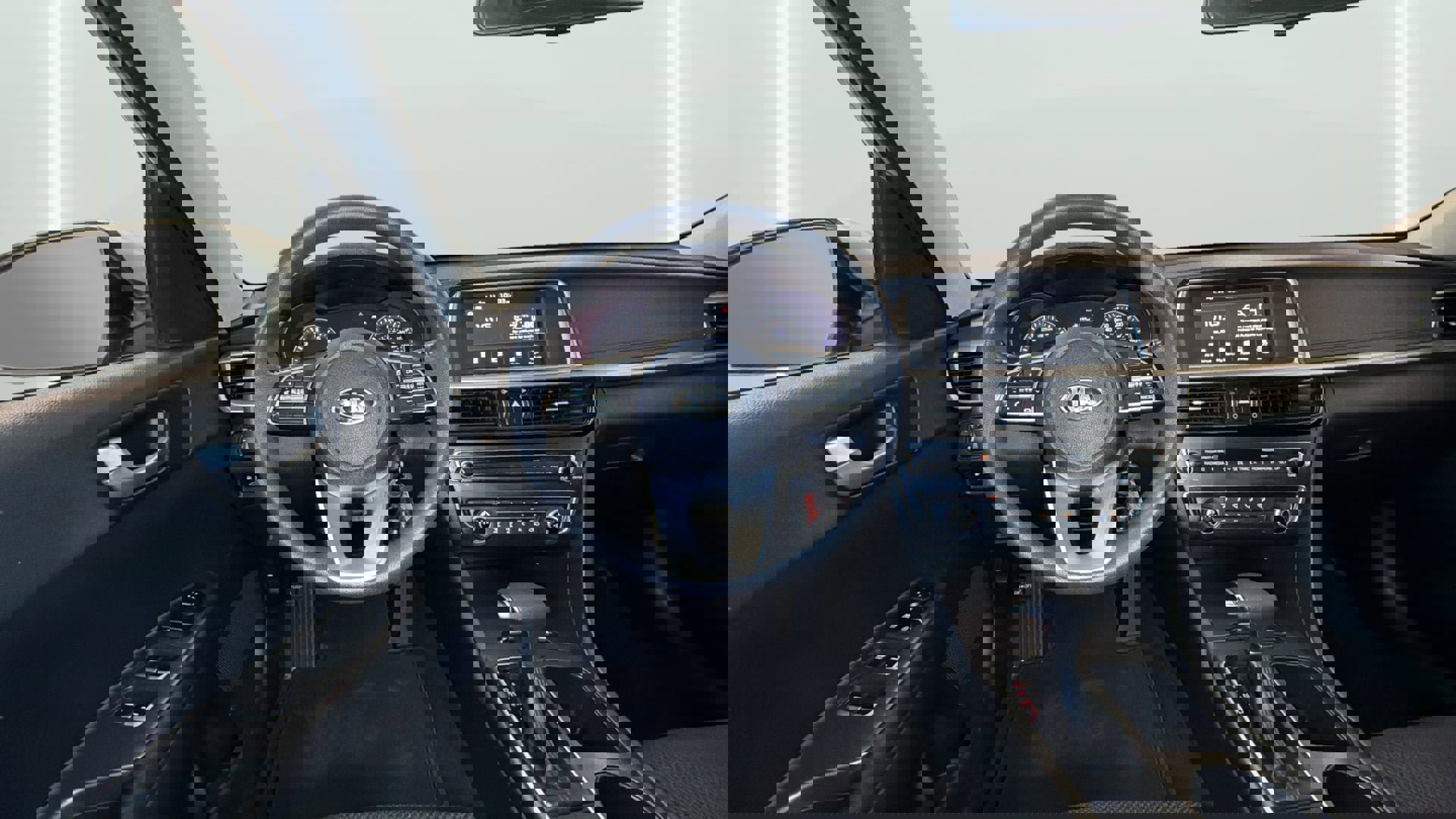 Used 2019 Kia Optima LX image 17