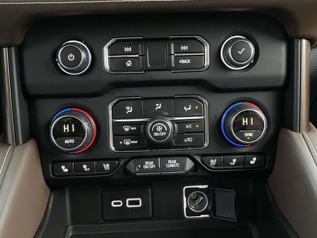 Used 2021 Chevrolet Tahoe High Country w/ Premium Package image 21