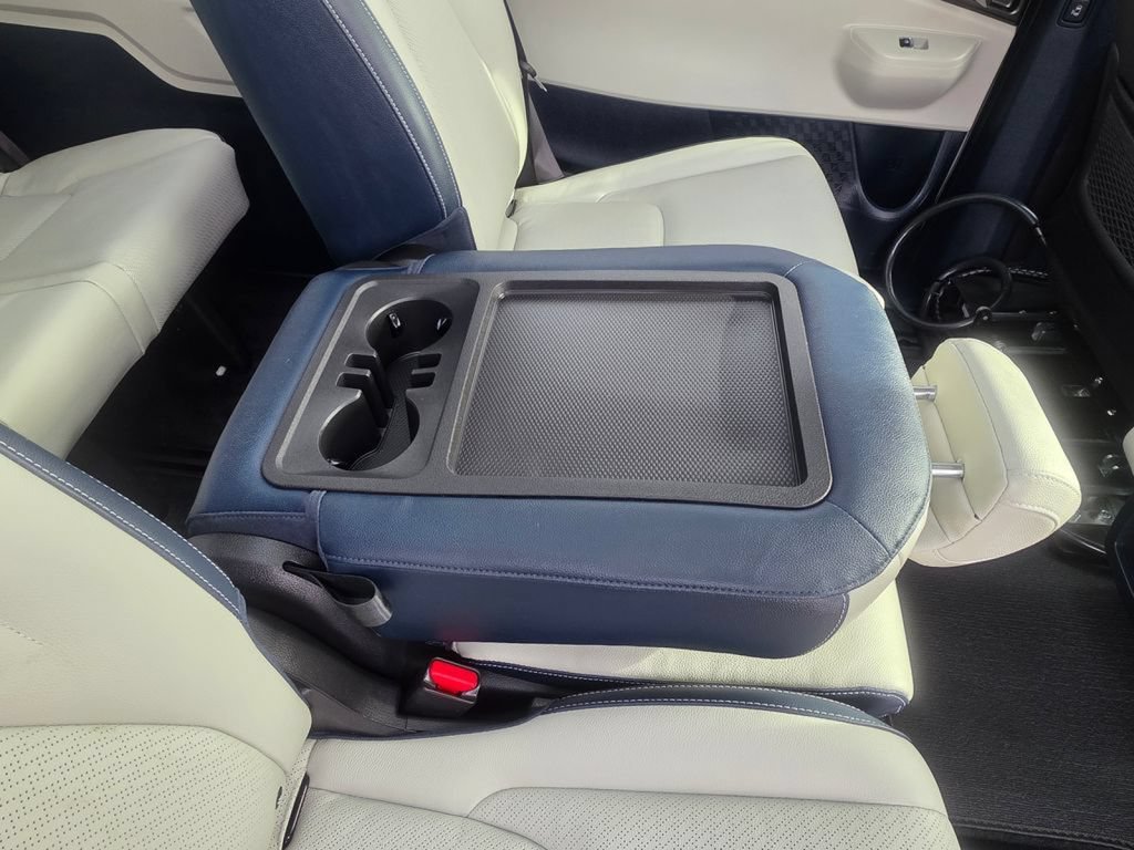 Used 2025 Kia Carnival SX Prestige FWD image 45