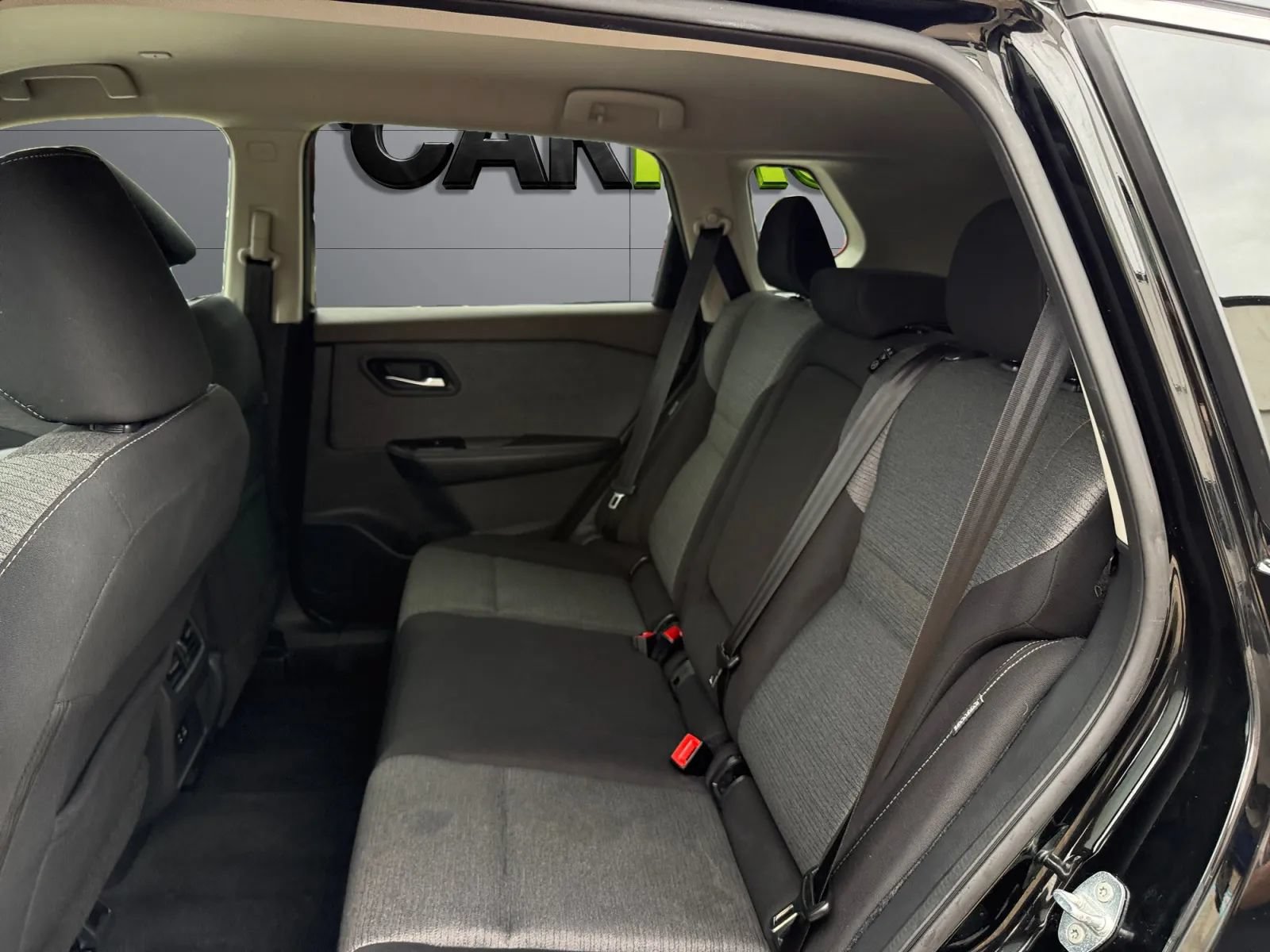 Used 2022 Nissan Rogue SV AWD/4WD image 19