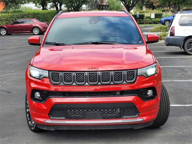Used 2023 Jeep Compass Limited image 3