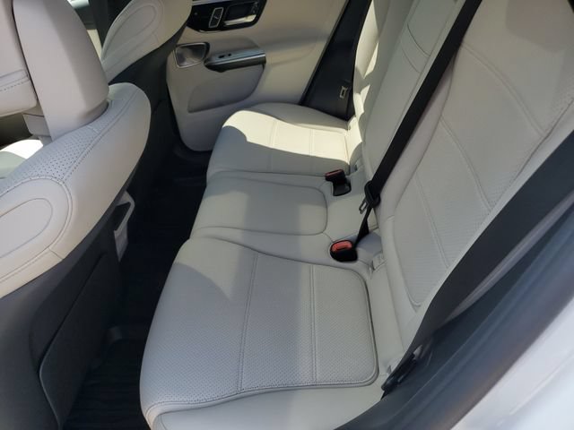 Used 2023 Mercedes-Benz GLC 300 4MATIC image 12