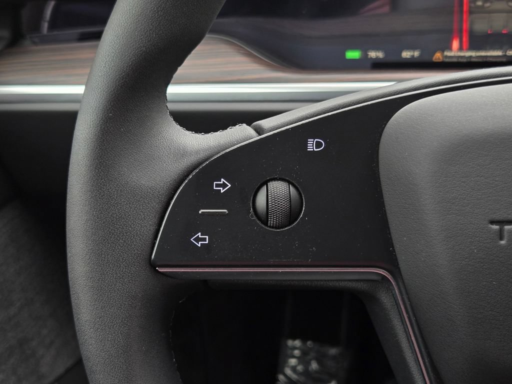 Used 2025 Tesla Model S AWD/4WD image 24