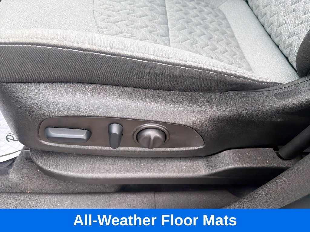 Used 2024 Chevrolet Equinox LS w/ LS Convenience Package AWD/4WD image 14