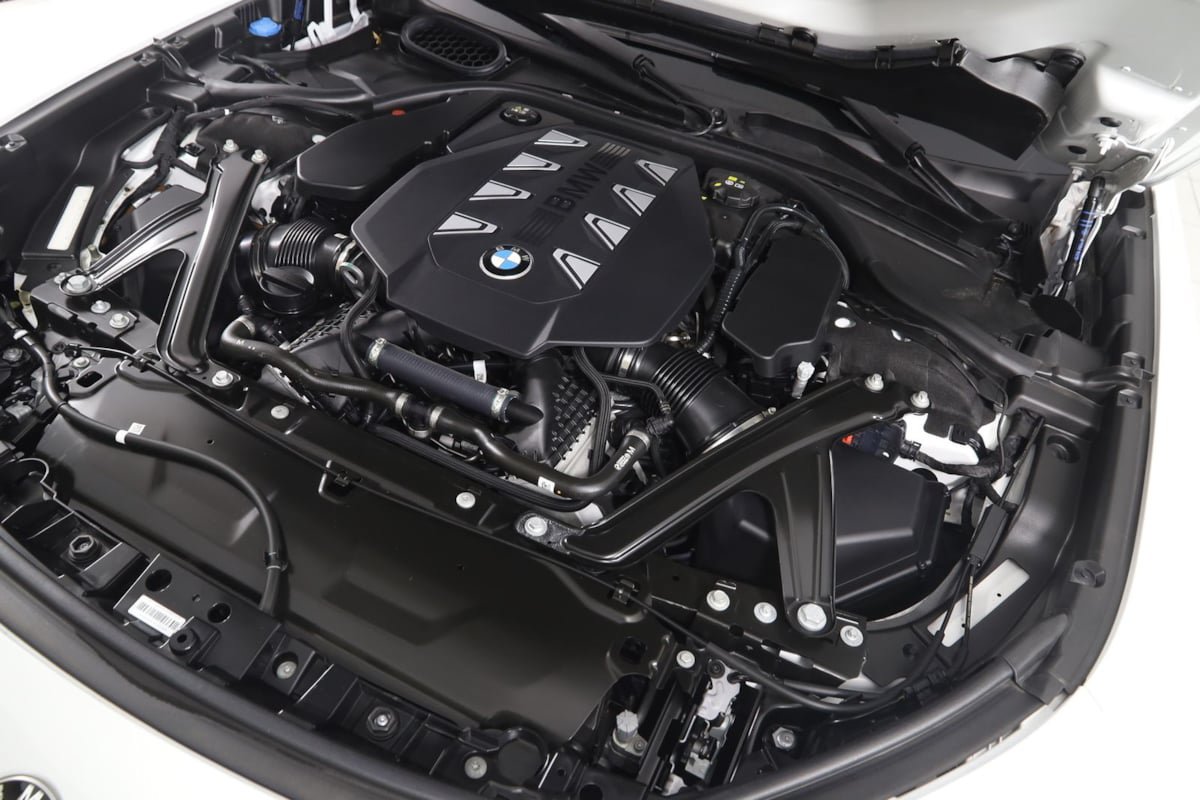 Used 2025 BMW 760i xDrive AWD/4WD image 28