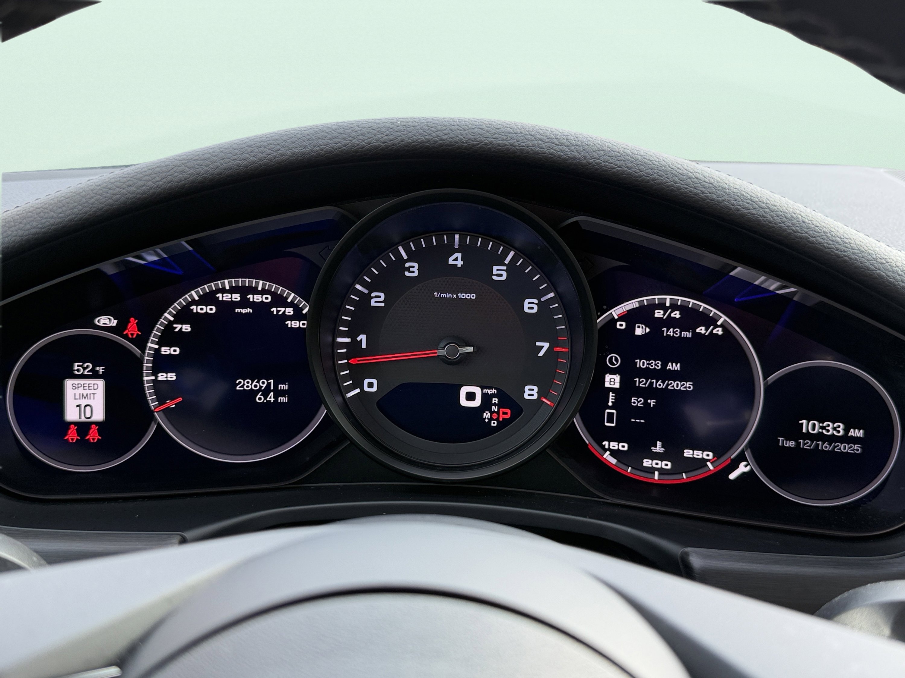 Used 2023 Porsche Panamera 4 Platinum Edition image 88