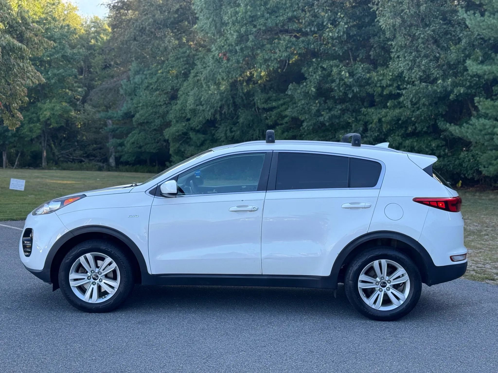 Used 2017 Kia Sportage LX w/ LX Popular Package image 3