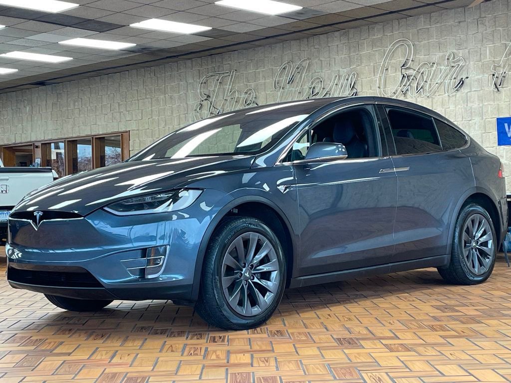 Used 2017 Tesla Model X 100D image 4