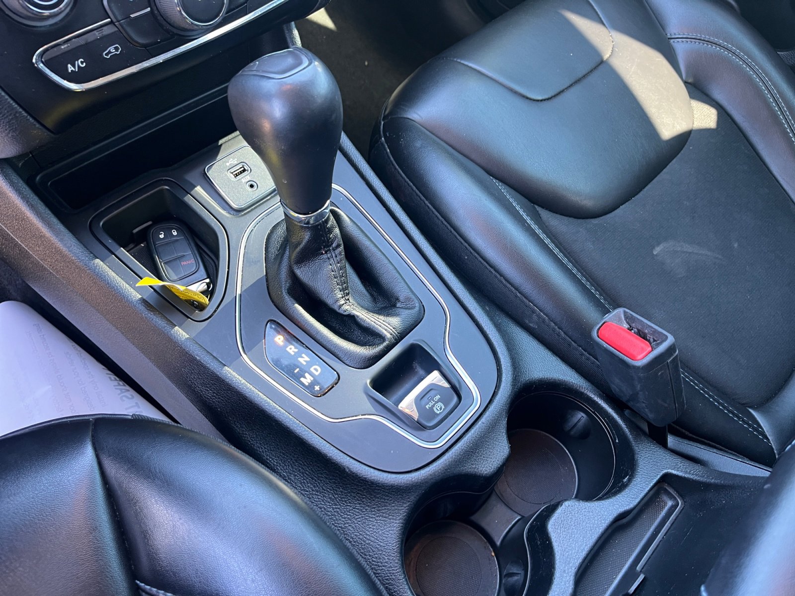 Used 2019 Jeep Cherokee Latitude Plus image 31