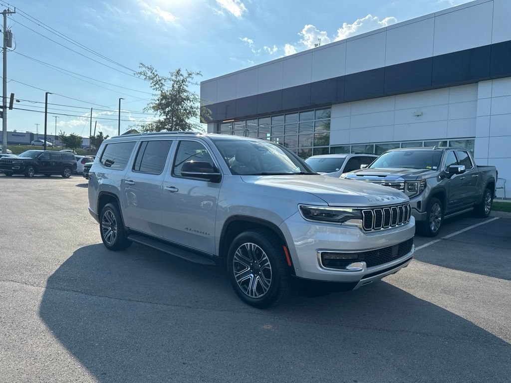 Used 2024 Jeep Wagoneer L Series II w/ Flexible Seating Group