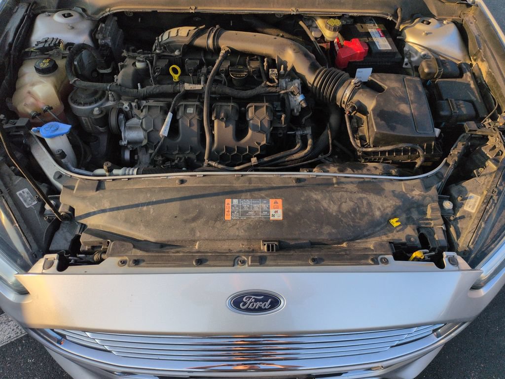 Used 2016 Ford Fusion Titanium FWD image 23