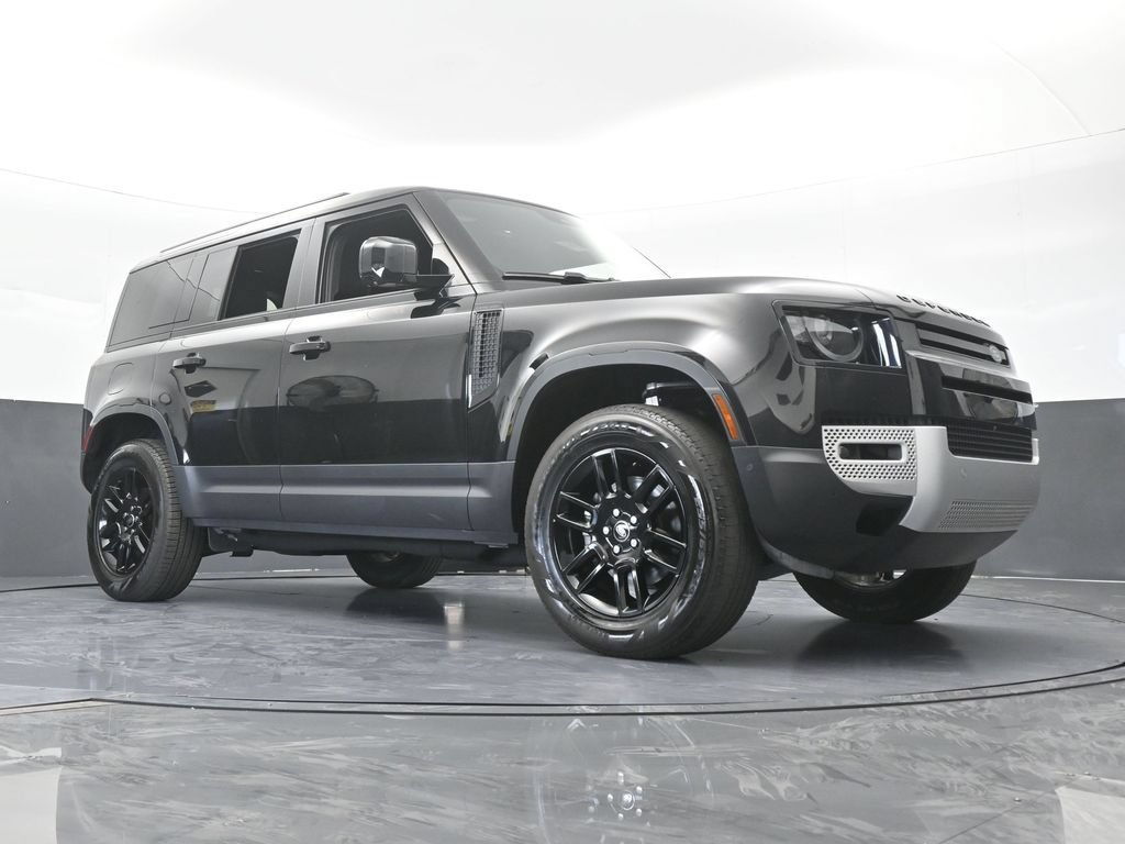 Used 2025 Land Rover Defender 110 S AWD/4WD image 68