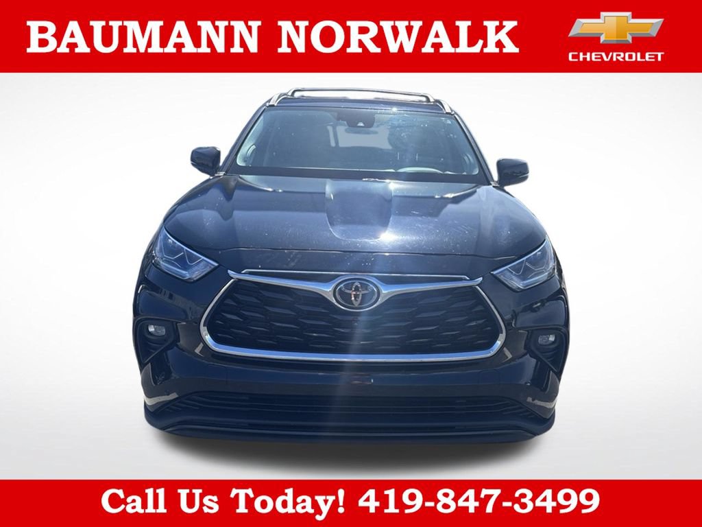 Used 2021 Toyota Highlander Platinum AWD/4WD image 7