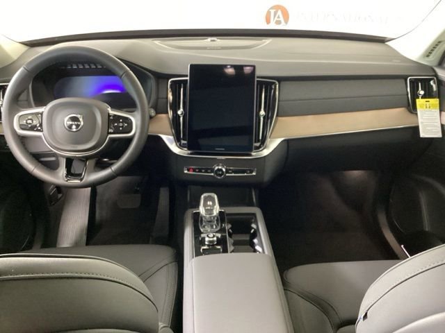 New 2026 Volvo XC90 B6 Plus w/ Protection Package Premier image 11