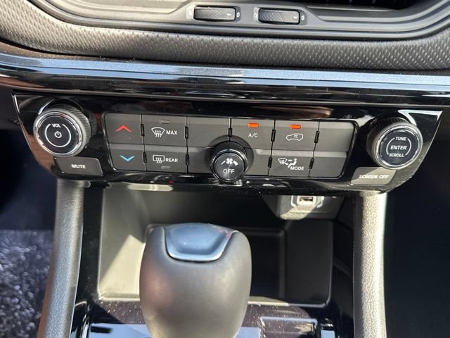 New 2026 Jeep Compass Latitude AWD/4WD image 17