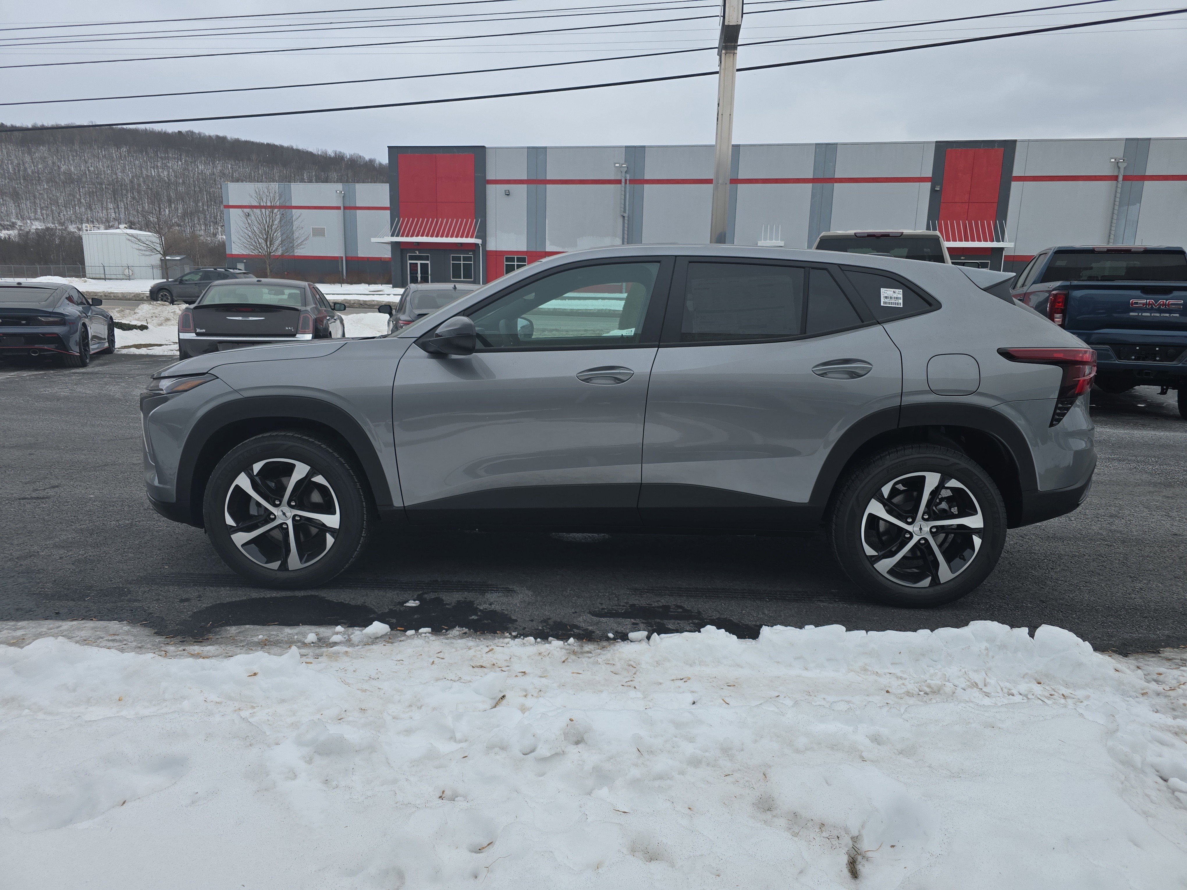 New 2026 Chevrolet Trax RS w/ Sunroof Package image 7