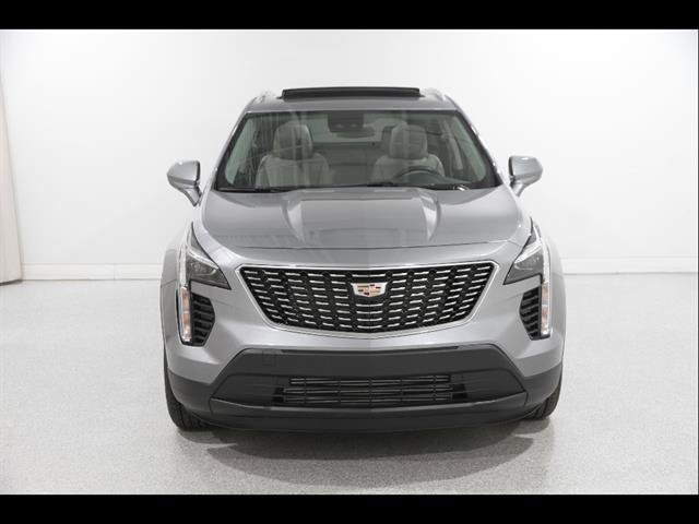 Used 2023 Cadillac XT4 Luxury w/ Cold Weather Package image 2