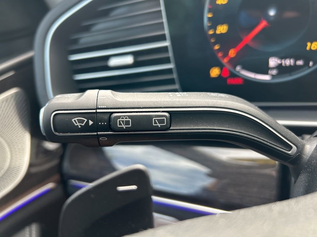 Used 2023 Mercedes-Benz GLS 450 4MATIC image 28