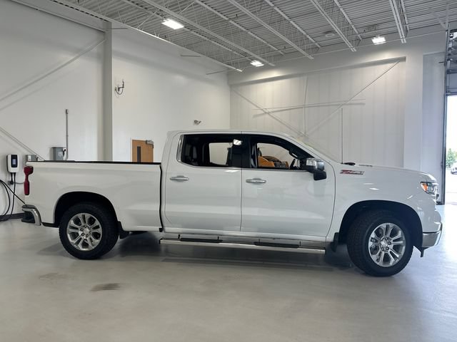 Used 2024 Chevrolet Silverado 1500 LTZ AWD/4WD image 5