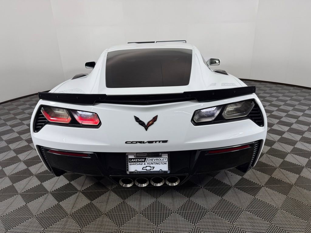 Used 2016 Chevrolet Corvette Z06 w/ 3LZ Preferred Equipment Group image 5