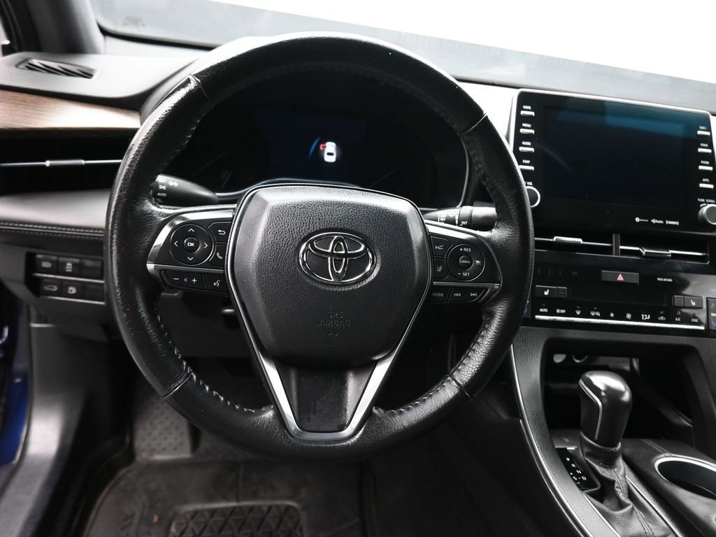 Used 2022 Toyota Avalon XLE w/ Moonroof Package image 14