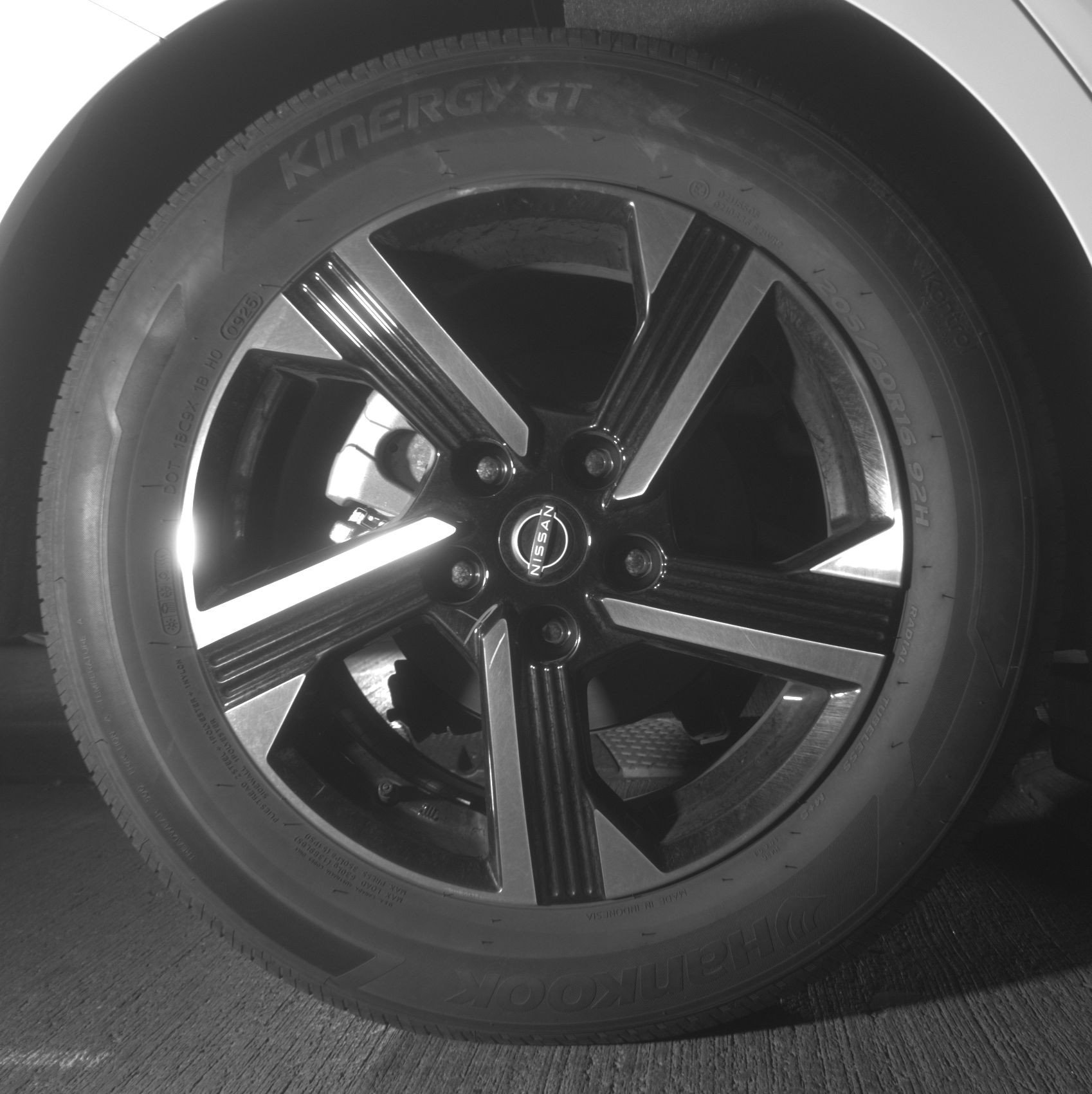 Used 2025 Nissan Sentra SV FWD image 15