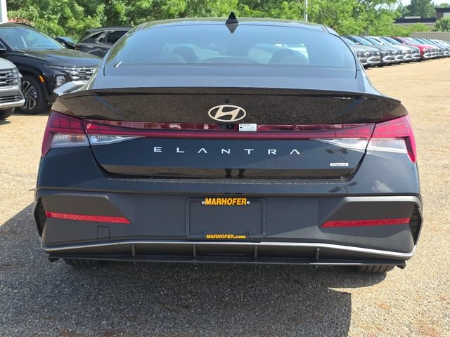 New 2026 Hyundai Elantra SEL FWD image 15