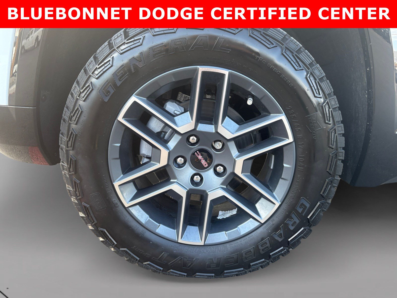 Used 2026 GMC Terrain AT4 AWD/4WD image 9